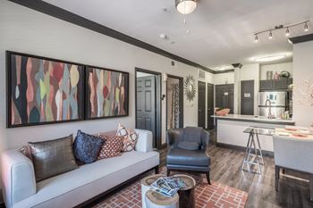 Modern lighting and finishes